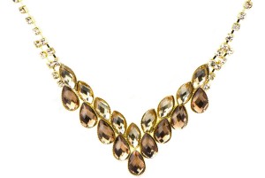 gold-faux-necklace