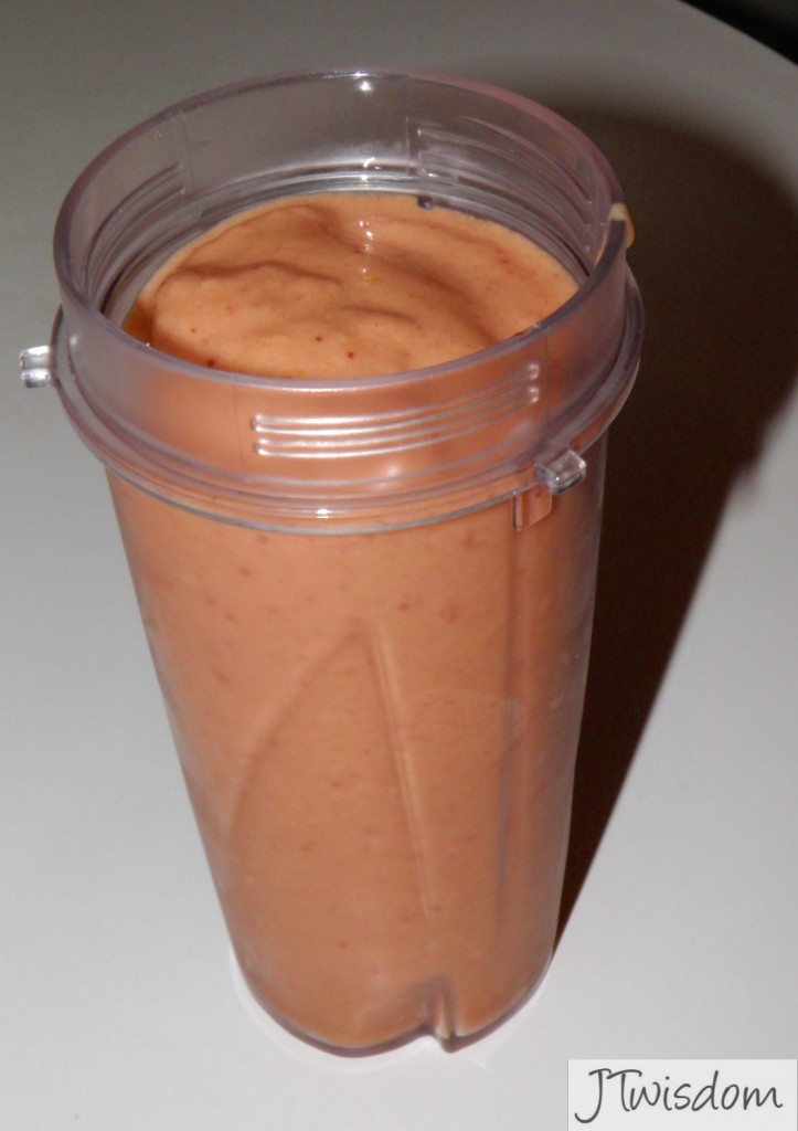 Everlast VP Protein Mix with Strawberries, Mangoes,  Bananas and Peanut Butter.